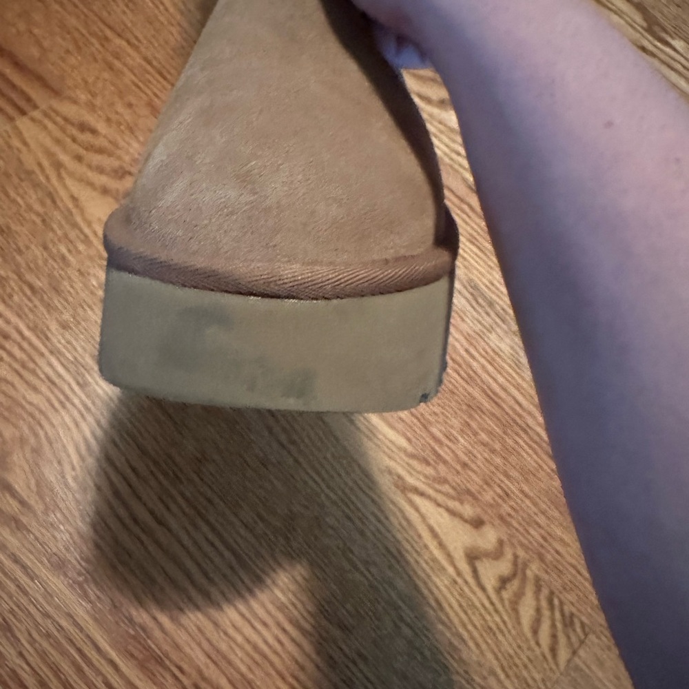 UGG Classic Shearling Boots - Chestnut - Picture 5 of 5